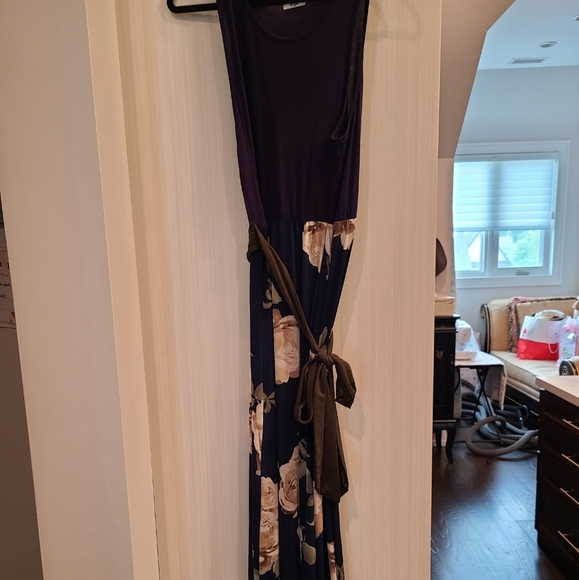 Blue Floral Dress with belt tie - Picture 3 of 4